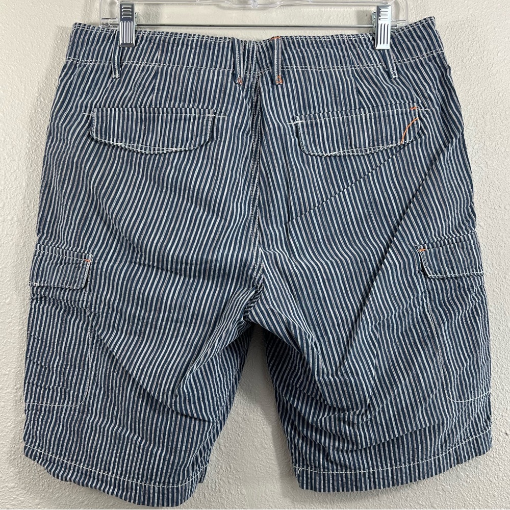 Tommy Bahama Men's Flat Front Shorts Blue Gray Striped Size 32 - Picture 2 of 8